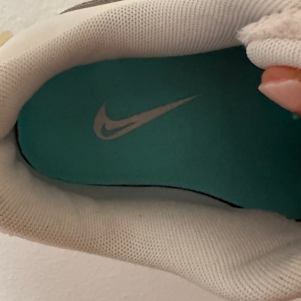 Nike Air Max 90 “mama” Sneakers - Picture 6 of 7